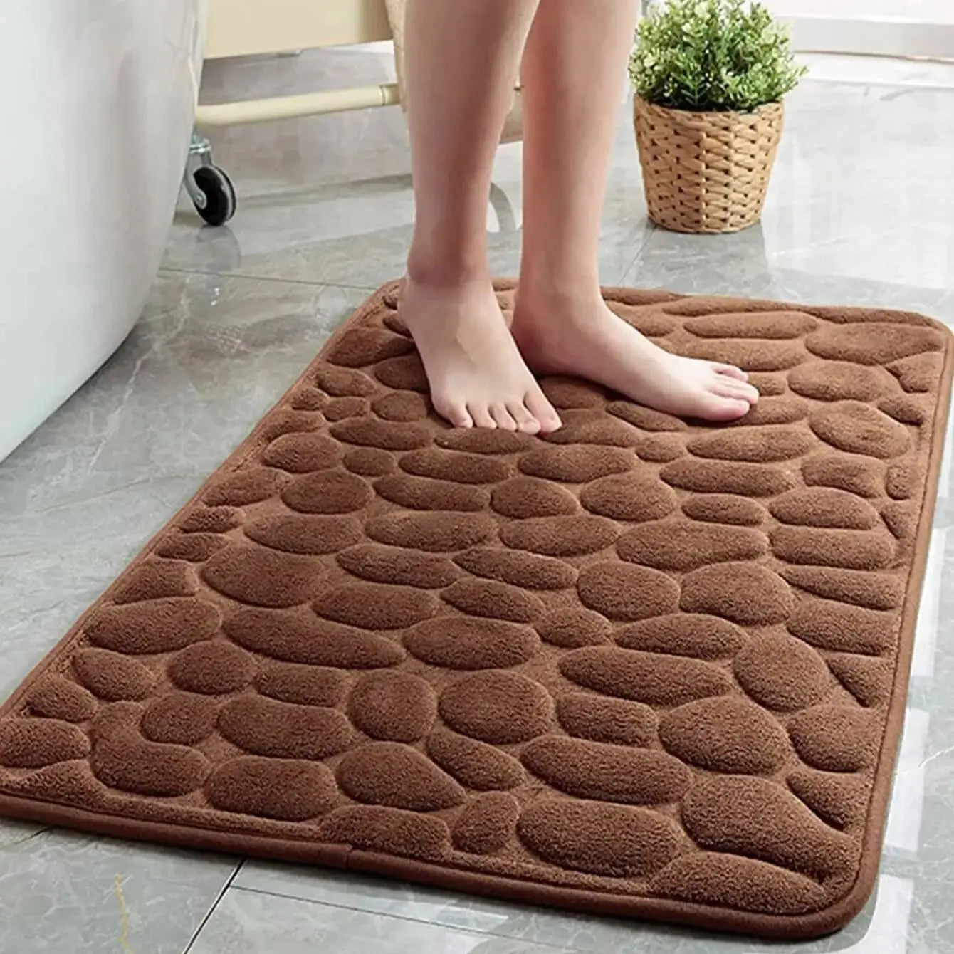 Stylish Cobblestone Bath Mat - Non-Slip and Absorbent