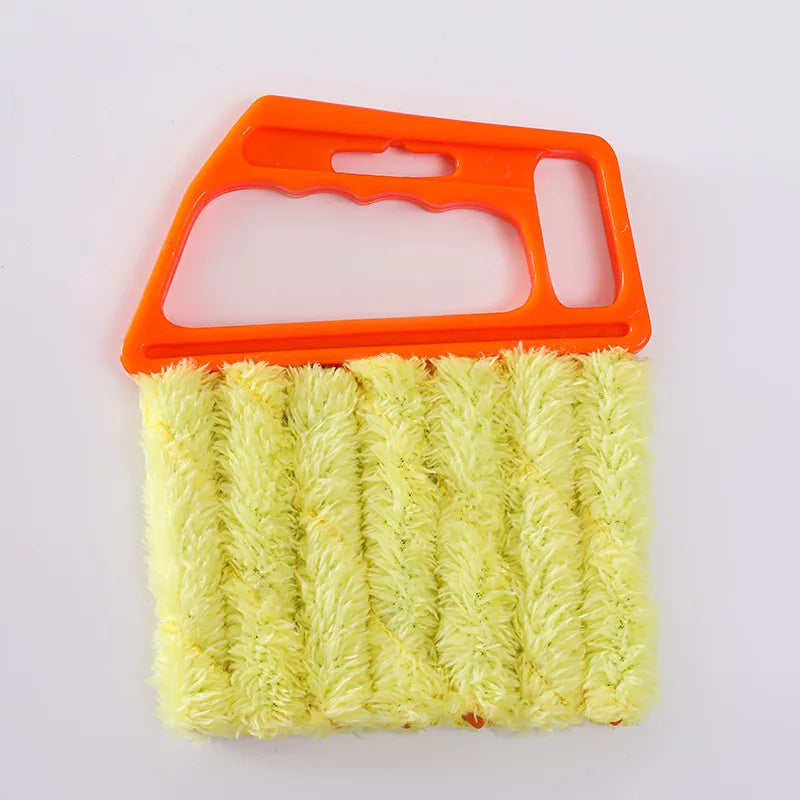 Versatile Blinds Cleaning Brush for Efficient Dust Removal