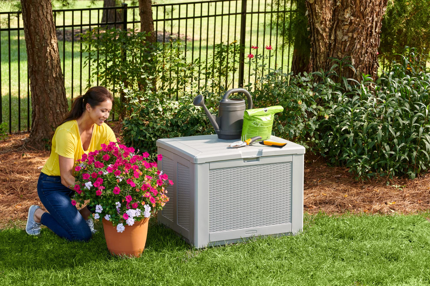 Rubbermaid Outdoor Deck Box, Medium, Weather Resistant, Gray for Lawn, Garden, Pool, Tool Storage, Home Organization